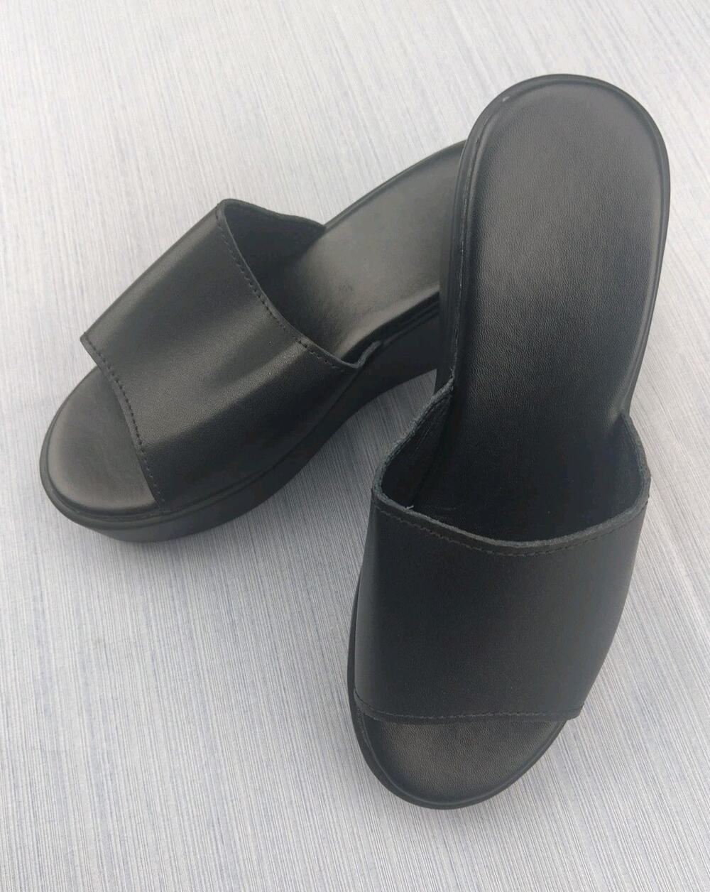 Comfortable Slip On Open Toe Beach Shoes Size 36